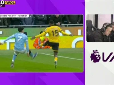 Gây sốc: Trọng tài ra mắt Premier League từ chối phạt đền dù VAR can thiệp trong trận Man City thắng Wolves
