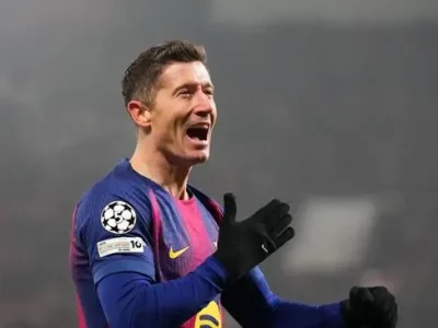 Barcelona Lộ Kế Hoạch Bom Tấn: 2 Siêu Tiền Đạo Thay Thế Lewandowski Ngay Hè 2025