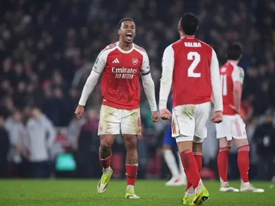 John Terry ‘ném đá’ Arsenal: Ăn mừng như vô địch Champions League chỉ vì Carabao Cup?