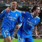 HLV Real Madrid tiết lộ: Mbappe đang trên đường 'soán ngôi' Ronaldo, sánh ngang thành tích khủng! 1