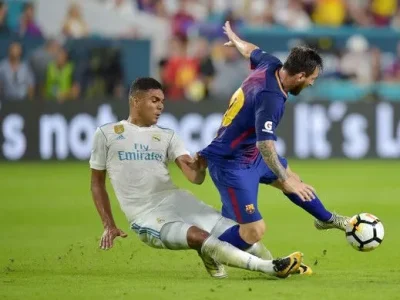BOM TẤN: Casemiro sắp làm đồng đội Messi tại Miami, MU chính thức chia tay huyền thoại