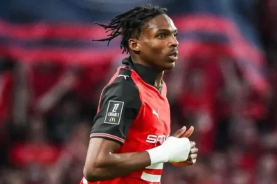 Cựu sao Pháp nổi giận, gọi Liverpool là 'kẻ hút máu' sau vụ chiêu mộ Jeremy Jacquet 60 triệu bảng 1