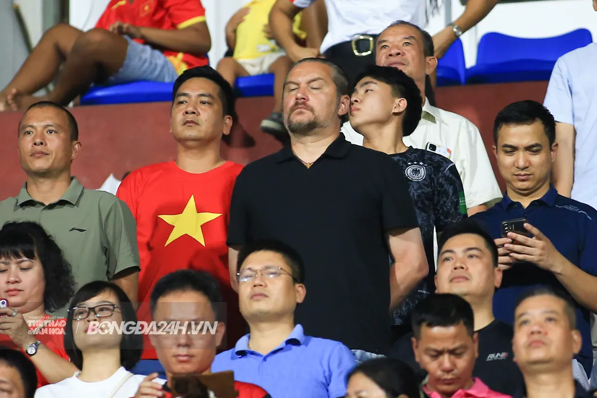 Thách thức với Thể Công Viettel sau án phạt kịch khung của HLV Popov 2 Thách thức với Thể Công Viettel sau án phạt kịch khung của HLV Popov 2